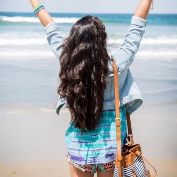 Meet your Posher, Tina - Picture 1 of 2